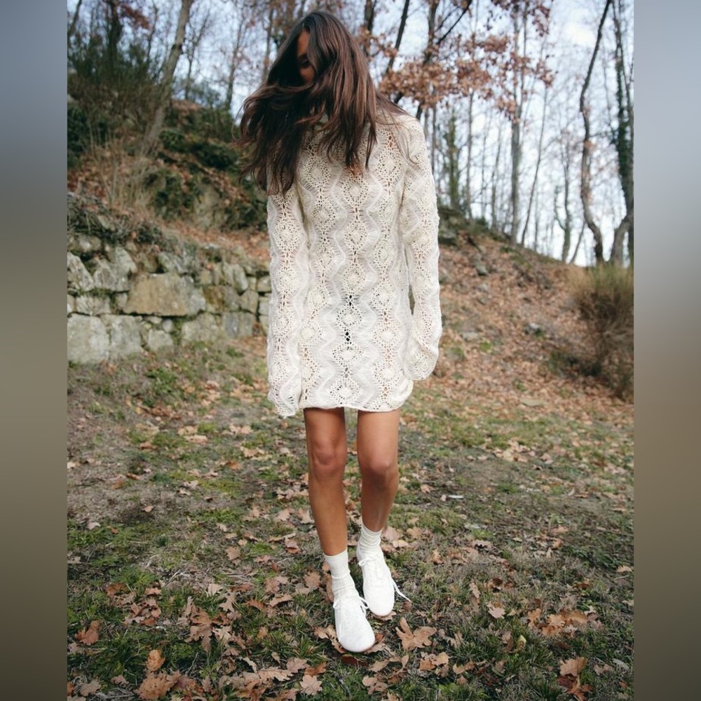 Zara crochet long sleeves short winter dress - Picture 2 of 12